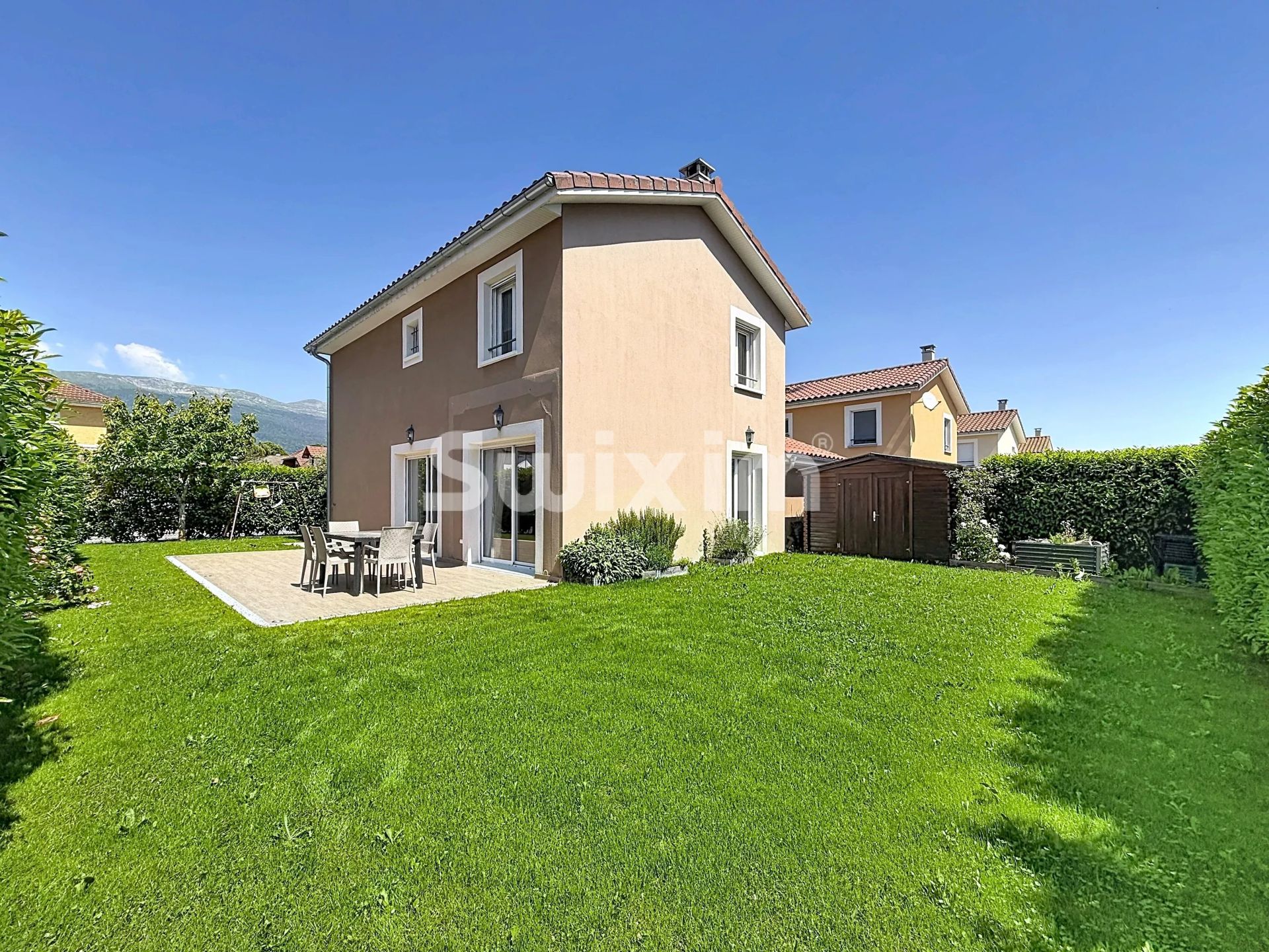 house 5 Rooms for sale on Saint-Genis-Pouilly (01630)
