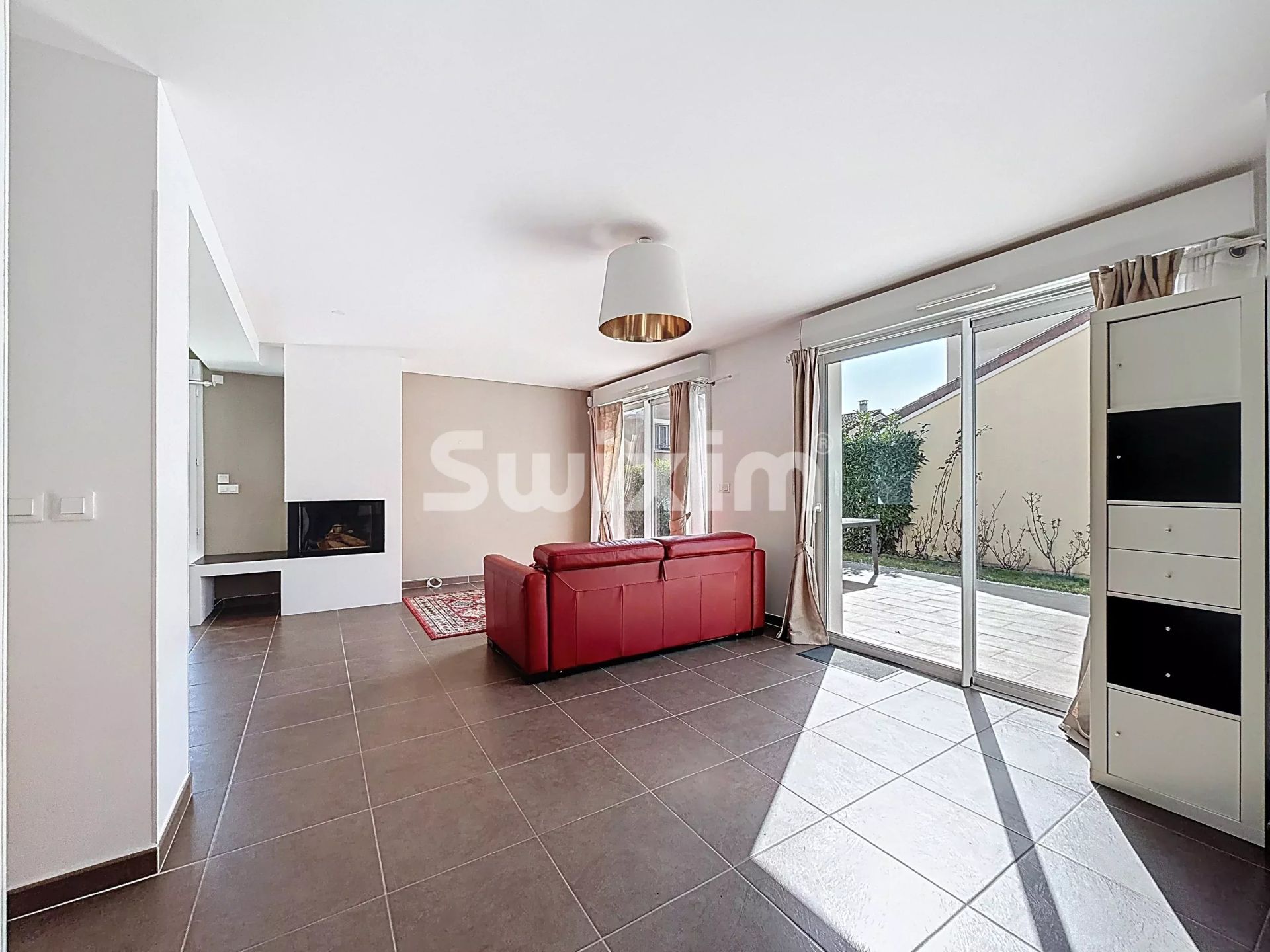 house 5 Rooms for sale on Saint-Genis-Pouilly (01630)