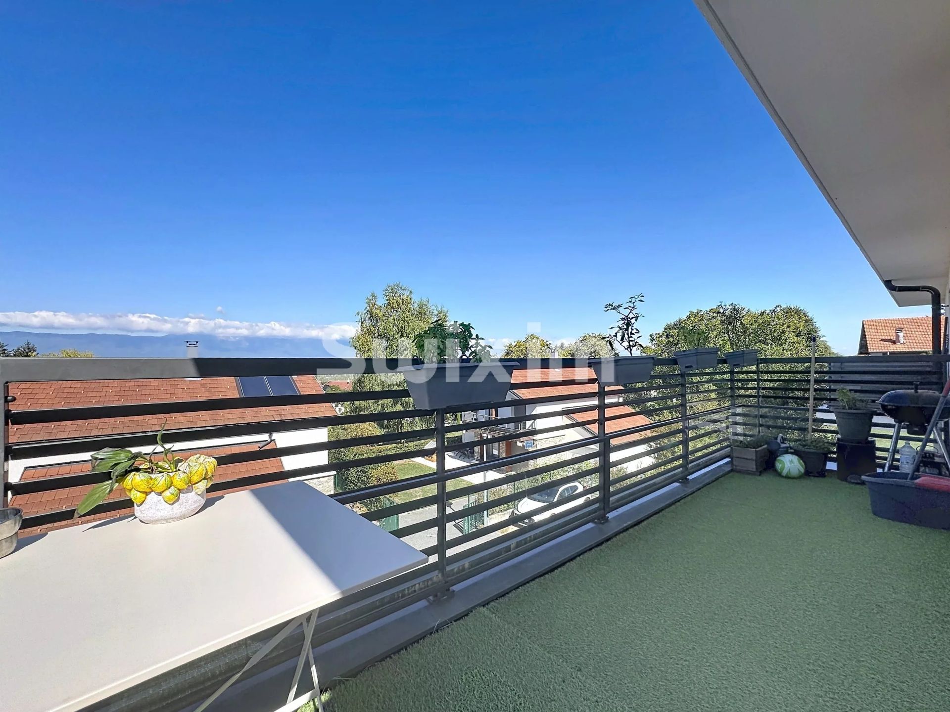 apartment 3 Rooms for sale on Saint-Julien-en-Genevois (74160)