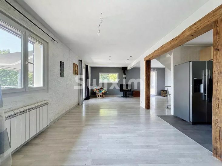 Vente Maison Crozet 6&nbsp;Pièces 195&nbsp;m²