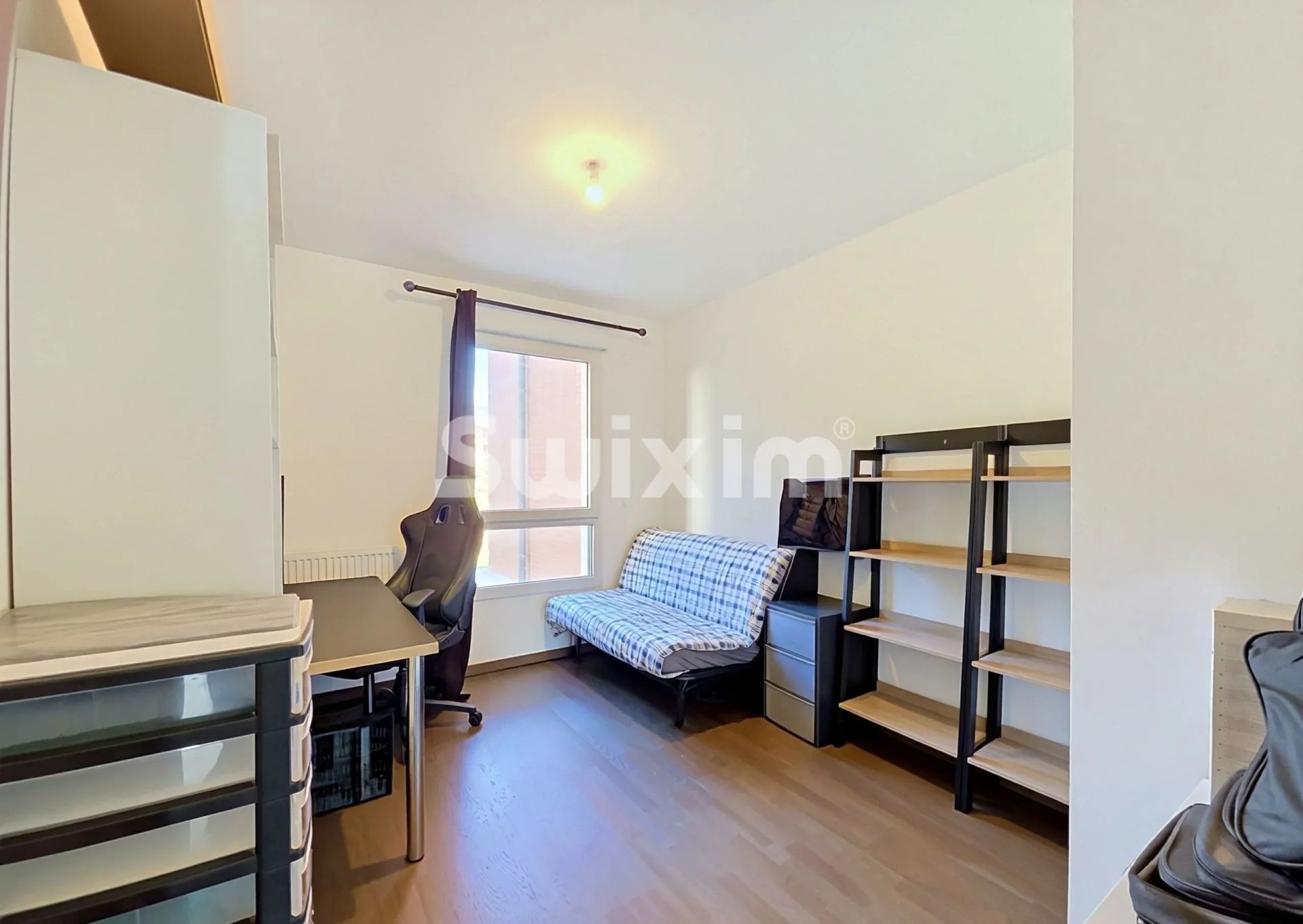 apartment 4 Rooms for sale on Cessy (01170)