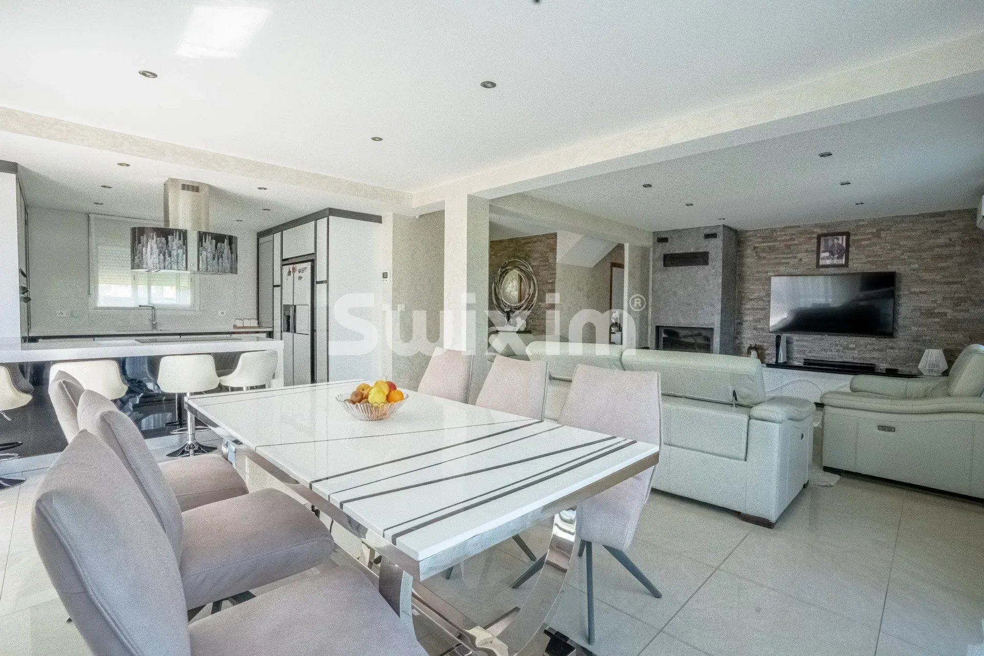 maison 6 Pièces en vente sur Saint-Genis-Pouilly (01630)