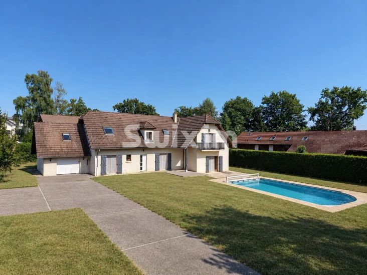 Vente Maison Cessy 8&nbsp;Pièces 223&nbsp;m²