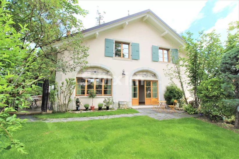 Rental House Satigny 9.5&nbsp;Rooms 245&nbsp;m²