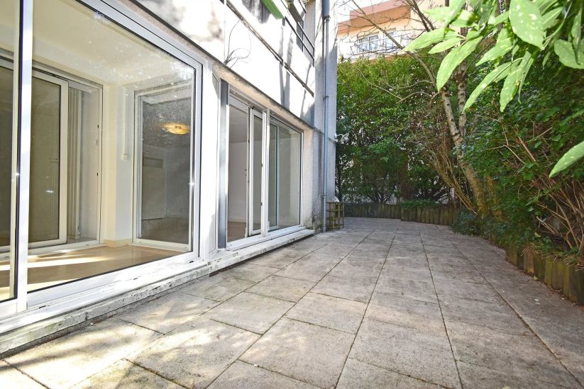 Sale Apartment Ferney-Voltaire 2&nbsp;Rooms 56&nbsp;m²