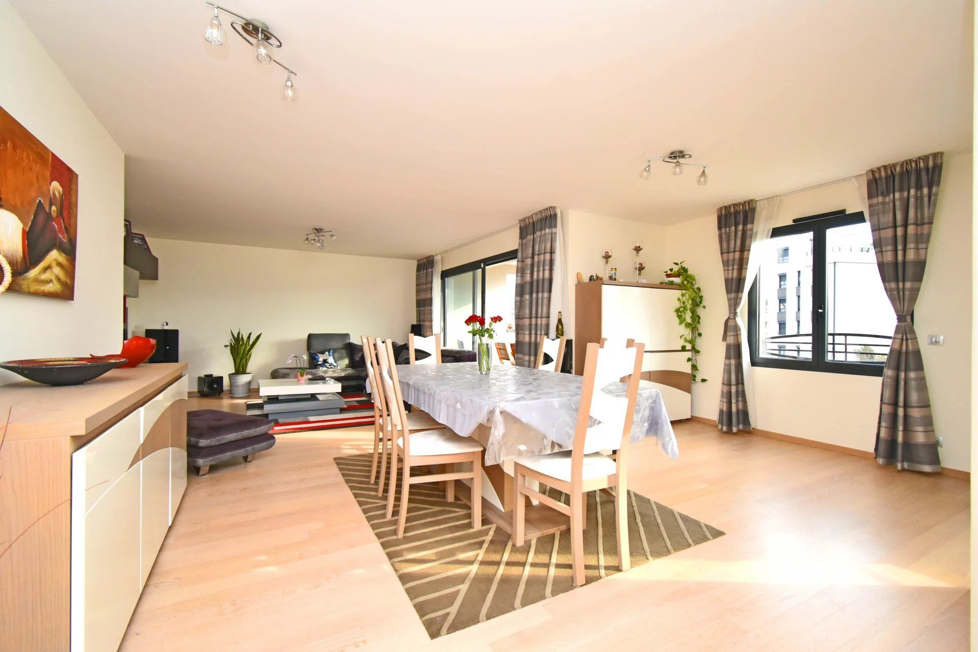 Sale Apartment Saint-Genis-Pouilly 4&nbsp;Rooms 133&nbsp;m²