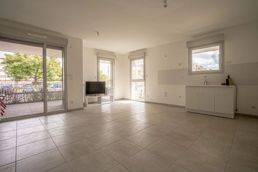 Sale Apartment Saint-Genis-Pouilly 4&nbsp;Rooms 76&nbsp;m²