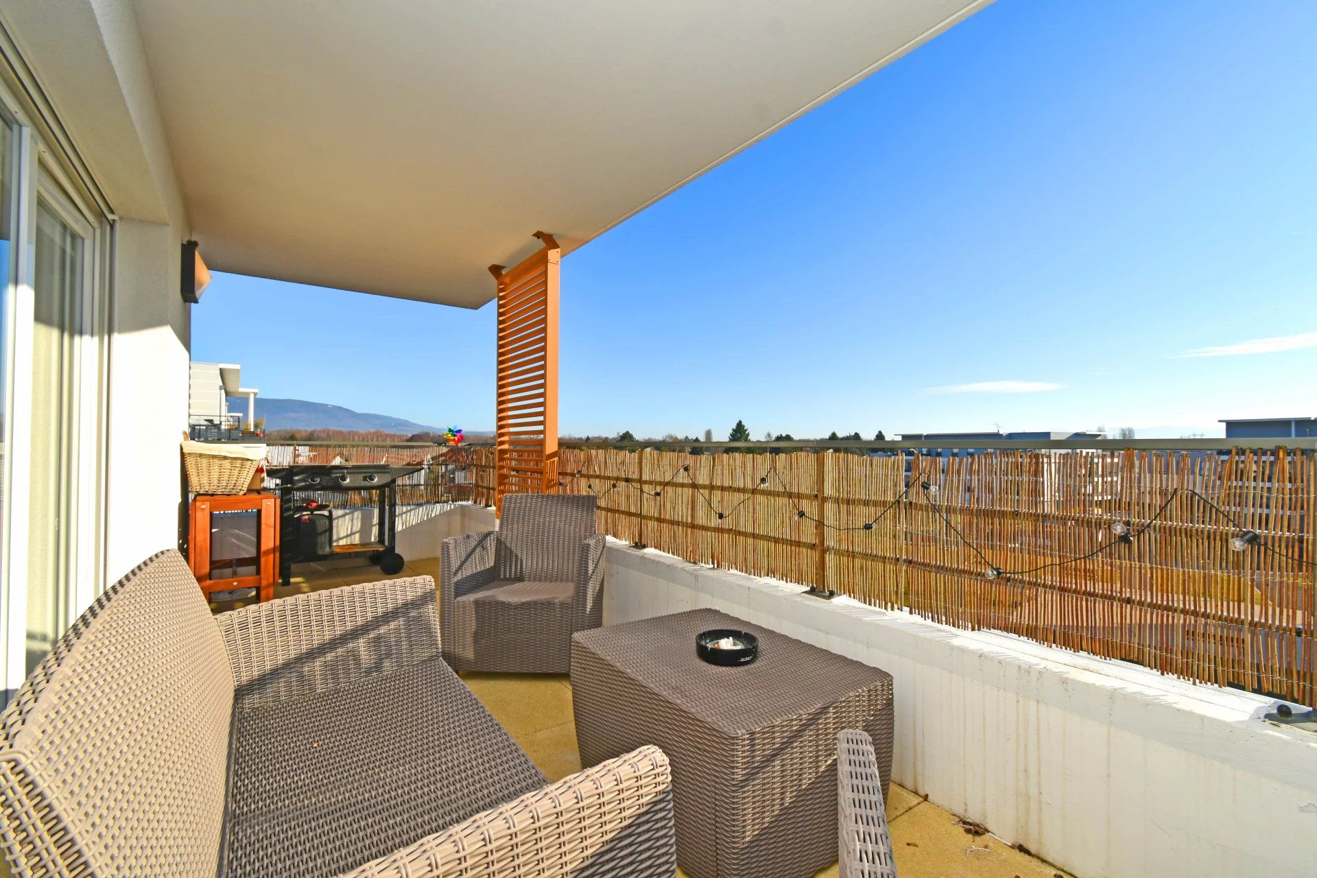 Sale Apartment Saint-Genis-Pouilly 3&nbsp;Rooms 66&nbsp;m²