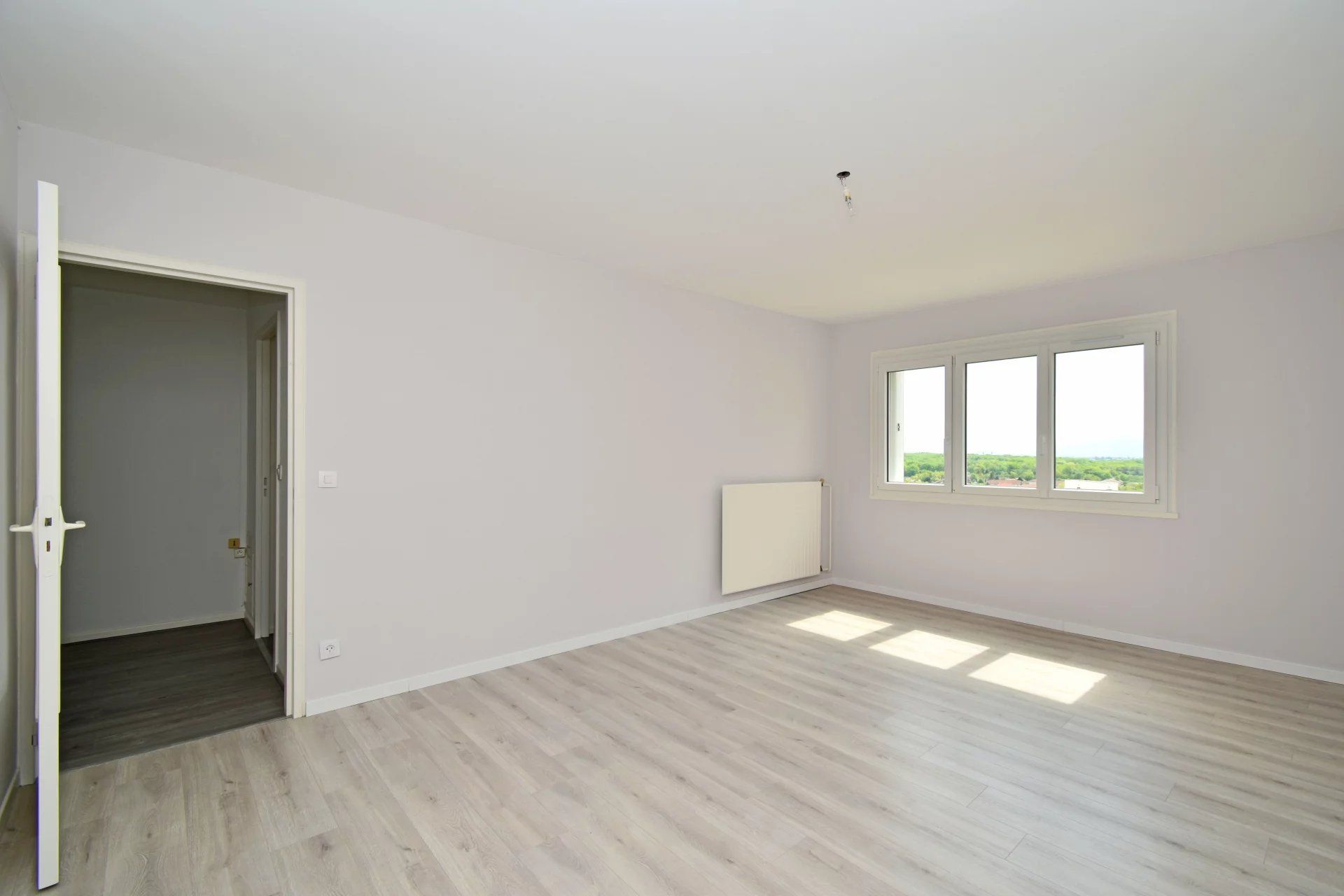 Rental Apartment Saint-Genis-Pouilly 3&nbsp;Rooms 61&nbsp;m²