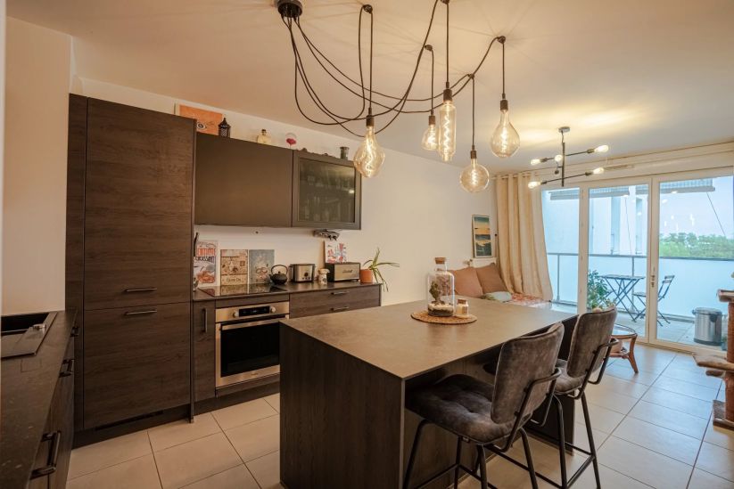 Sale Apartment Saint-Genis-Pouilly 2&nbsp;Rooms 50&nbsp;m²