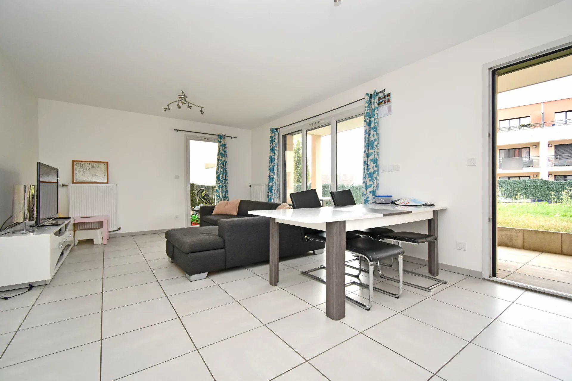 Sale Apartment Ornex 3&nbsp;Rooms 70&nbsp;m²