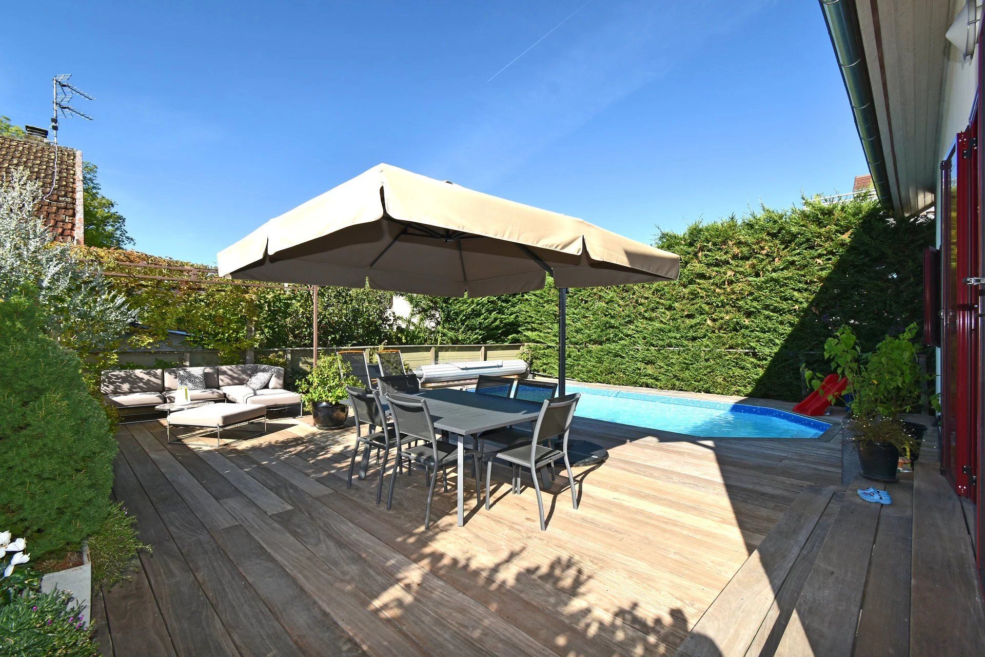 Sale House Divonne-les-Bains 6&nbsp;Rooms 227&nbsp;m²