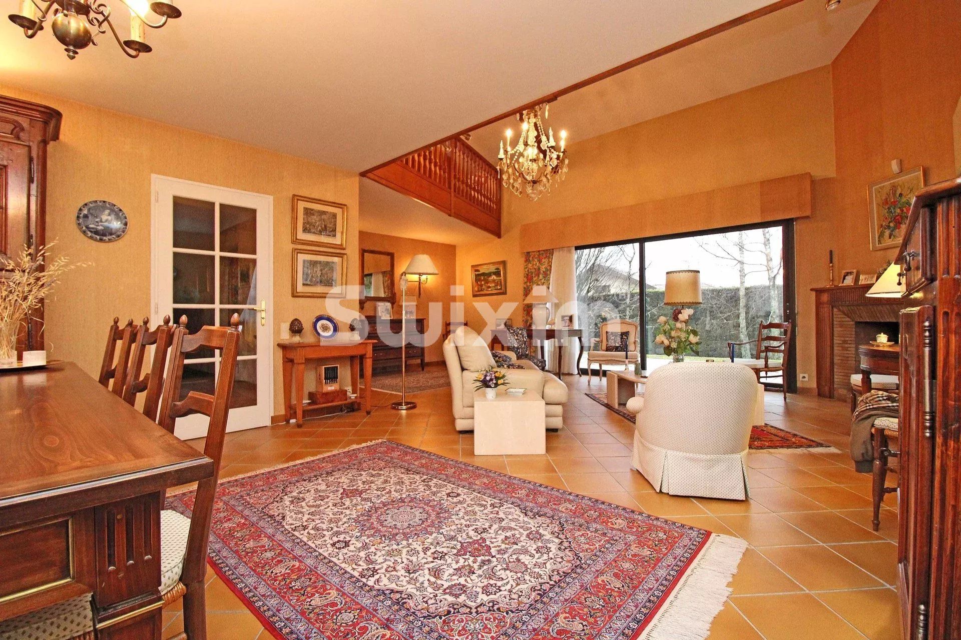 Vente Maison Prévessin-Moëns 7&nbsp;Pièces 214&nbsp;m²
