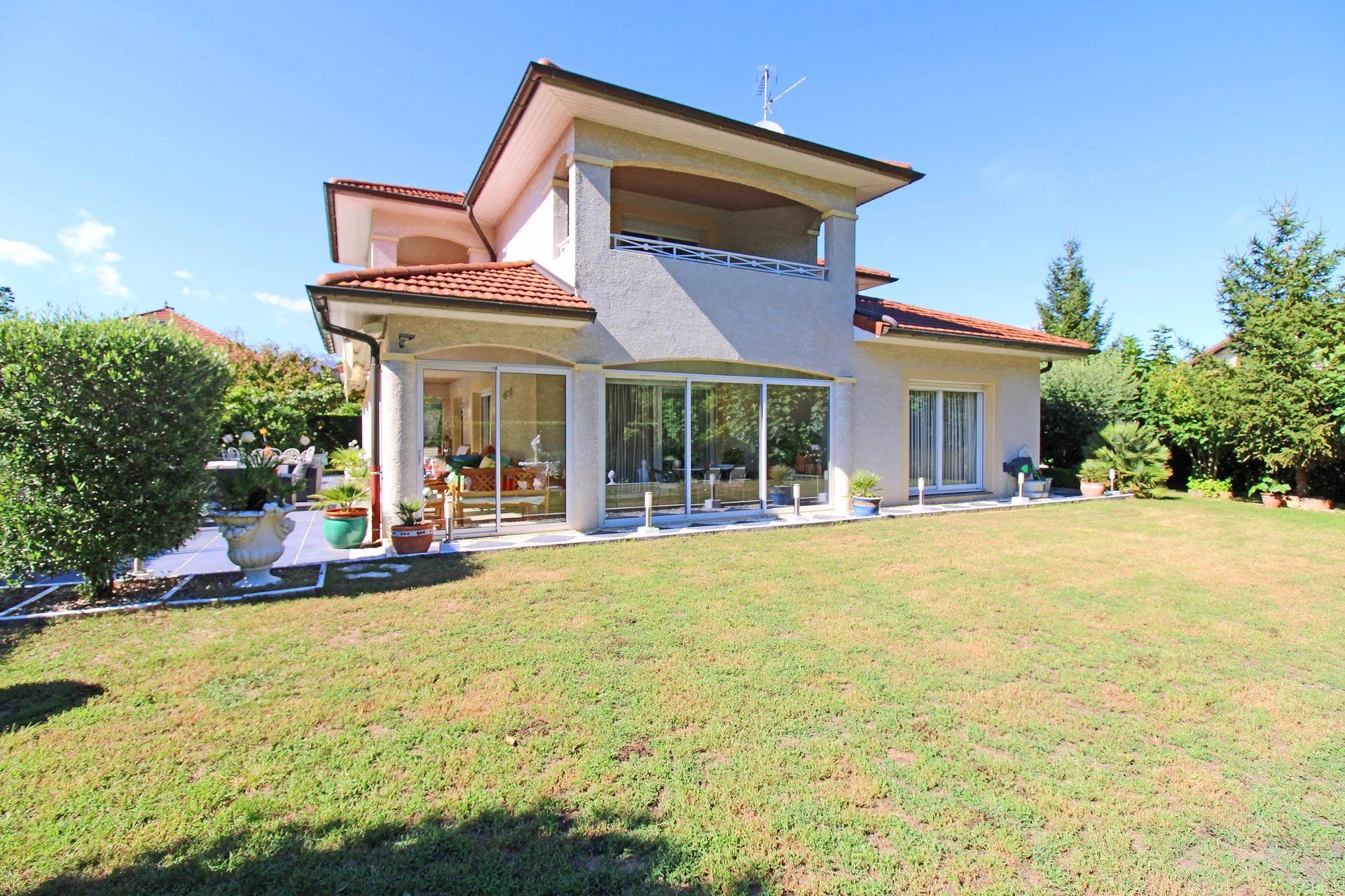 Vente Maison Ornex 6&nbsp;Pièces 162.68&nbsp;m²