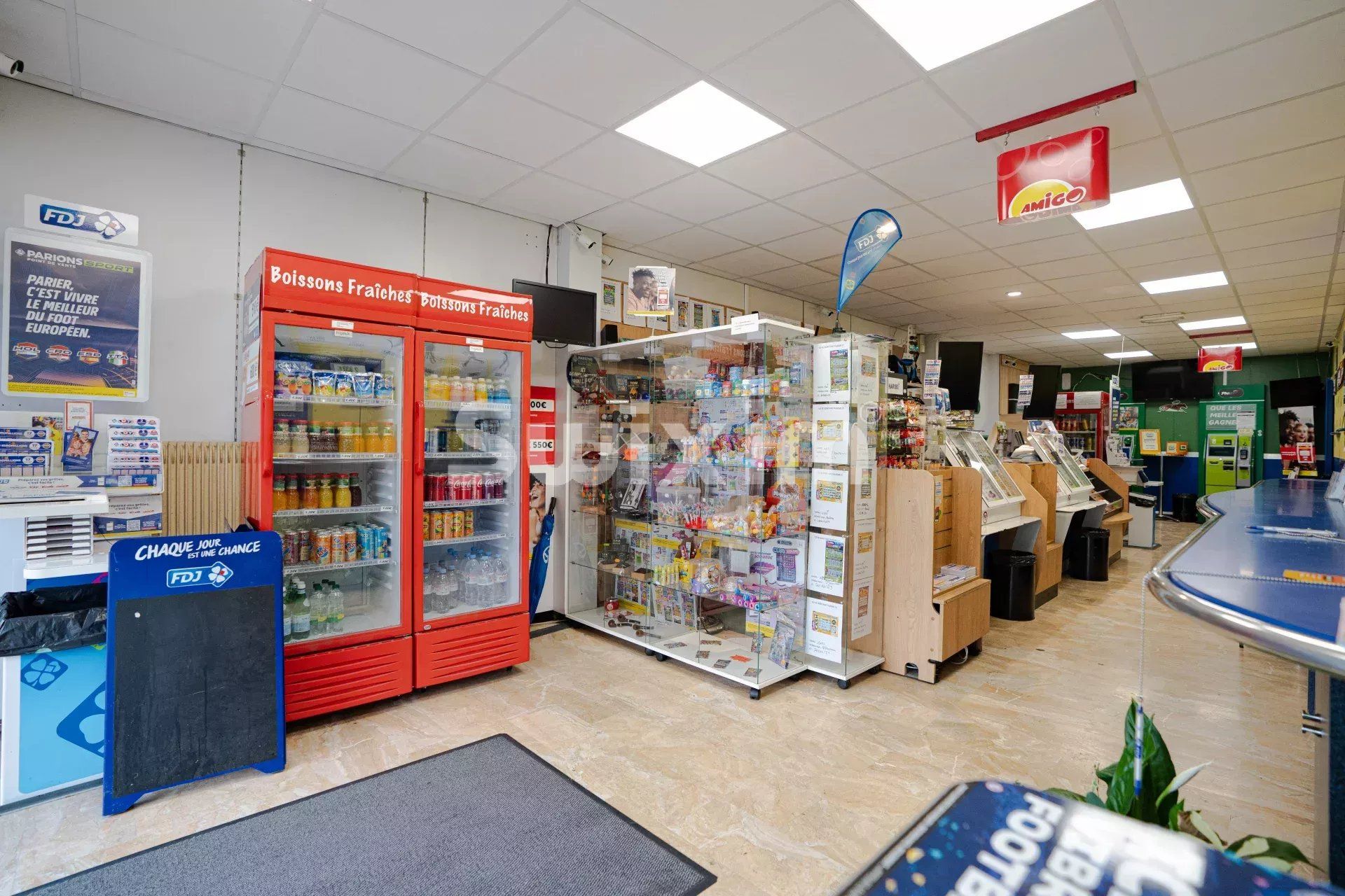 Vente Commerce Ferney-Voltaire 1&nbsp;pièce 100&nbsp;m²