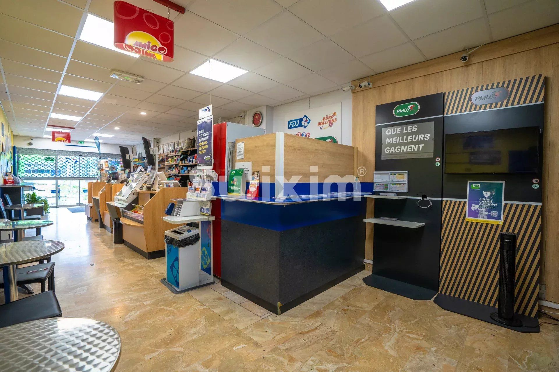 Vente Commerce Ferney-Voltaire 1&nbsp;pièce 100&nbsp;m²