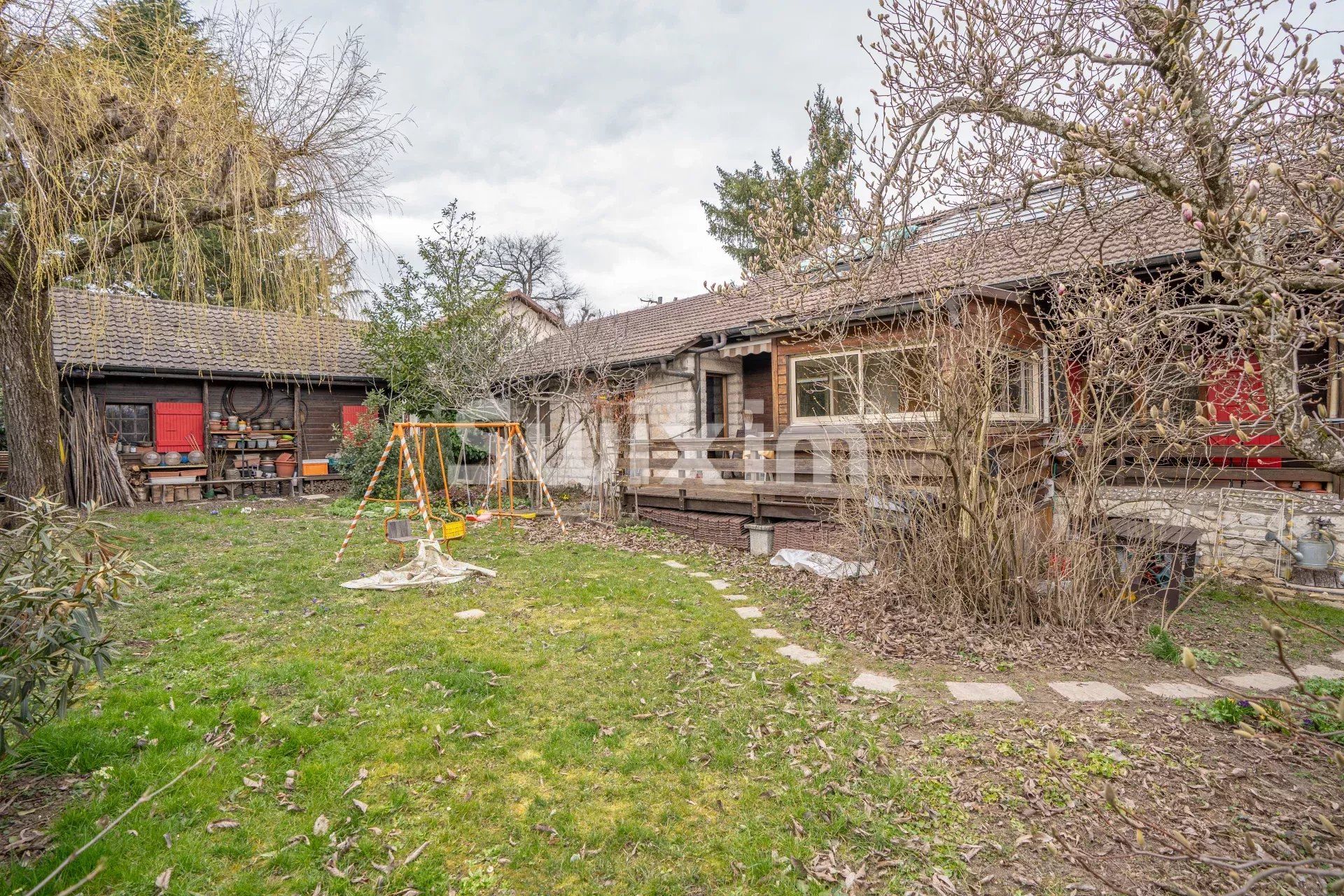 Vente Maison Prévessin-Moëns 9&nbsp;Pièces 248&nbsp;m²