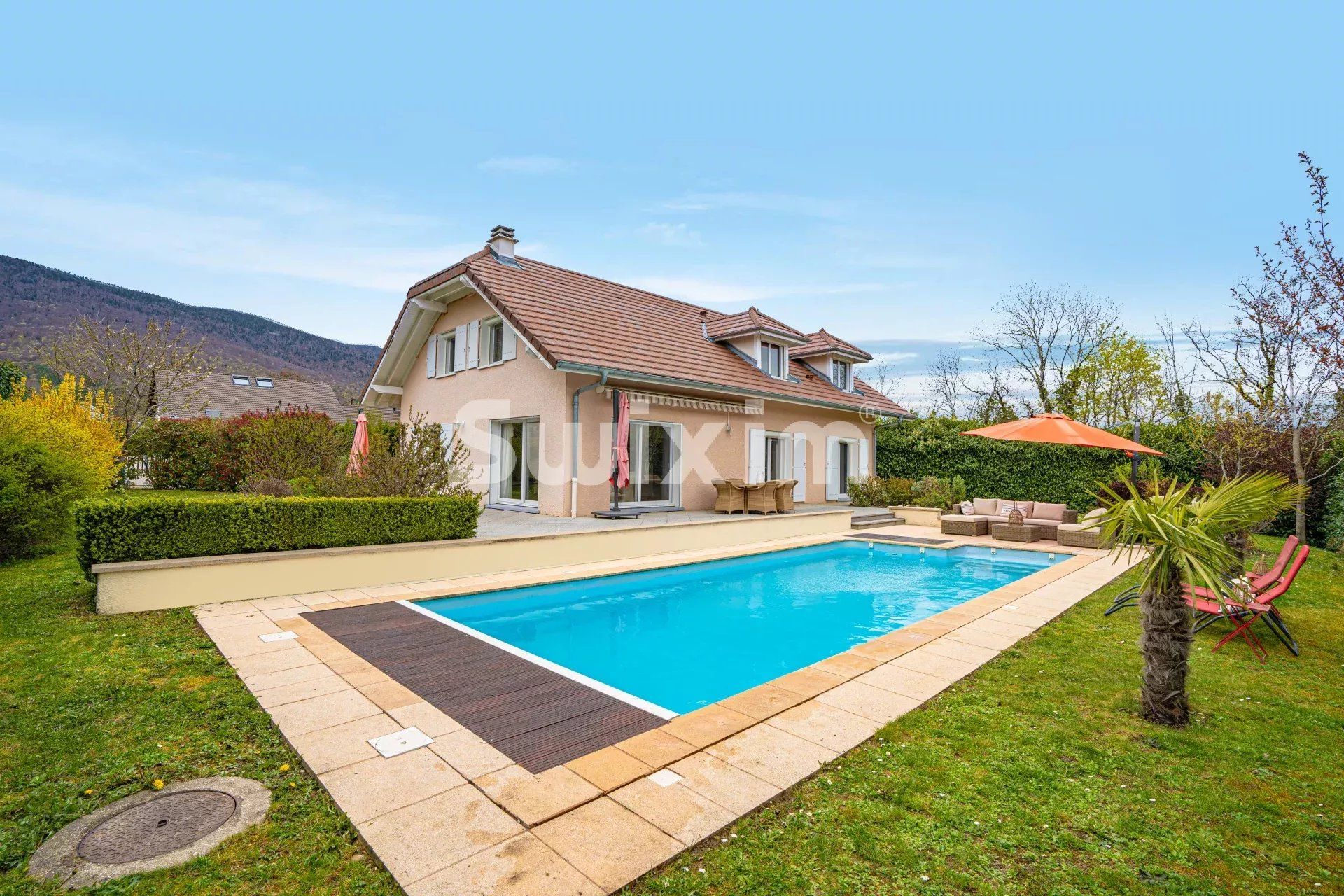 Vente Maison Divonne-les-Bains 7&nbsp;Pièces 204&nbsp;m²