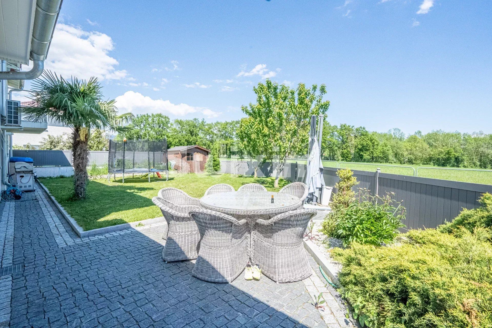 Rental House Saint-Genis-Pouilly 6&nbsp;Rooms 180&nbsp;m²
