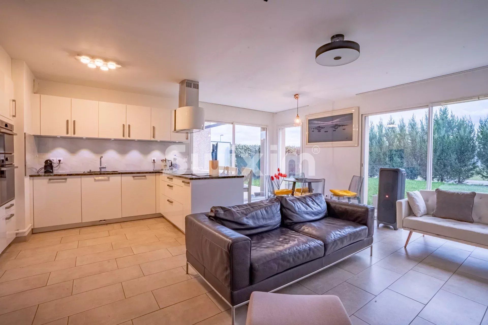 Rental House Prévessin-Moëns 5&nbsp;Rooms 102&nbsp;m²