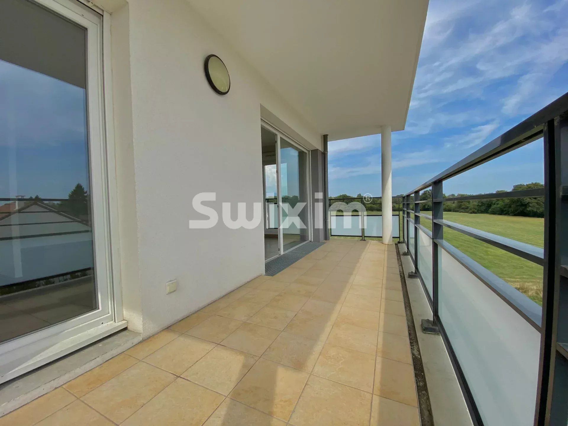 Sale Apartment Saint-Genis-Pouilly 3&nbsp;Rooms 80&nbsp;m²