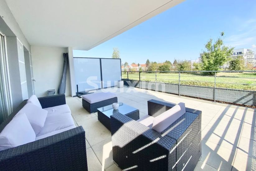 Rental Apartment Saint-Genis-Pouilly 3&nbsp;Rooms 78&nbsp;m²