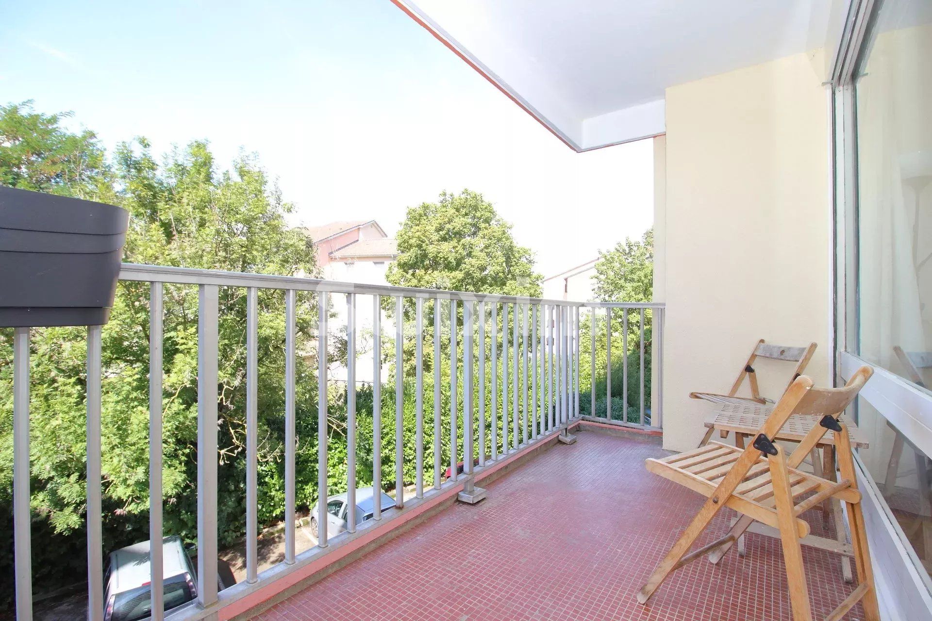 Sale Apartment Ferney-Voltaire 1&nbsp;room 30&nbsp;m²