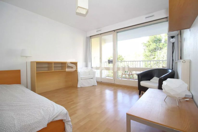Sale Apartment Ferney-Voltaire 1&nbsp;room 30&nbsp;m²