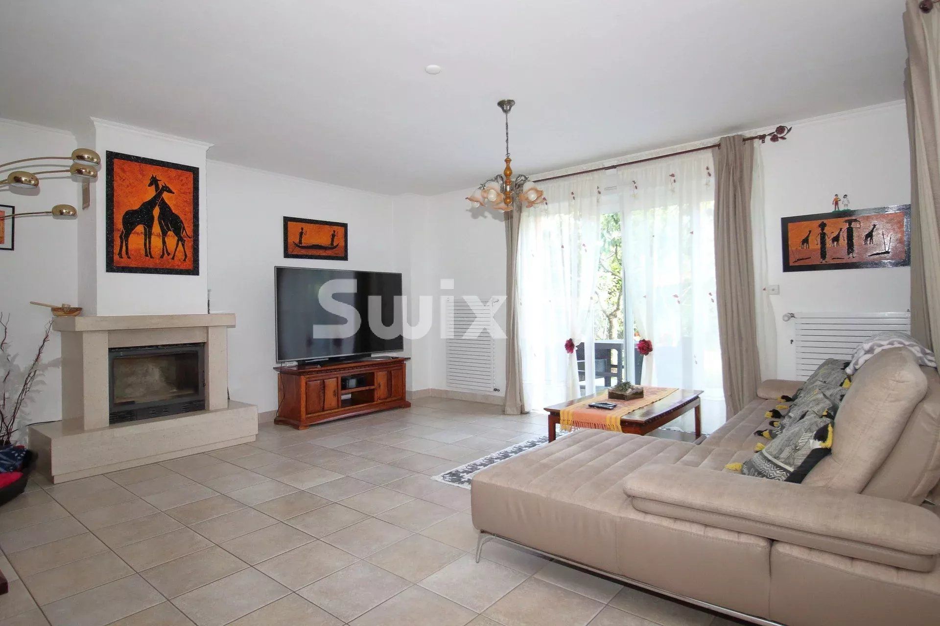 Sale House Ornex 5&nbsp;Rooms 127&nbsp;m²