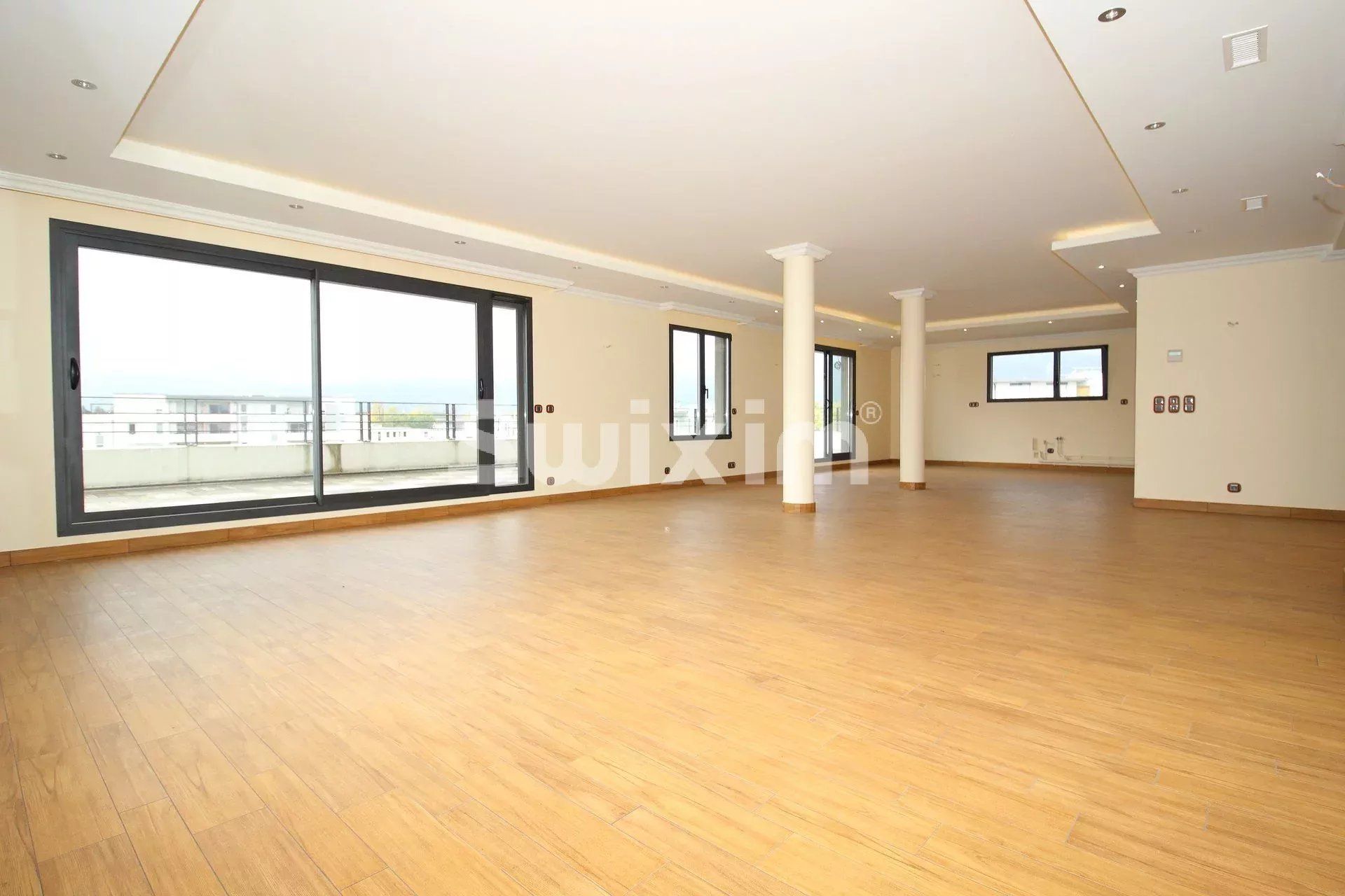 Sale Apartment Saint-Genis-Pouilly 7&nbsp;Rooms 245&nbsp;m²