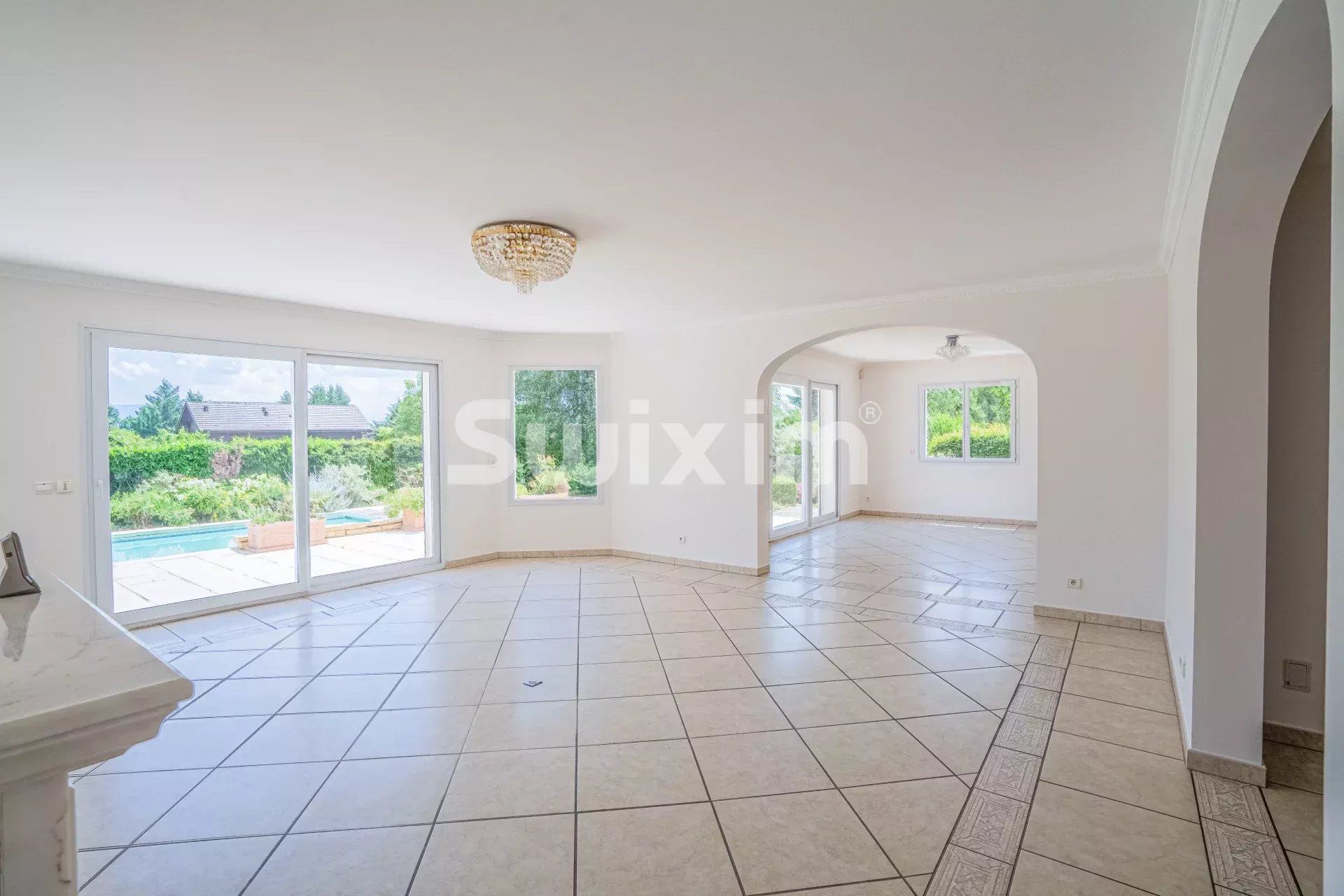 Sale House Divonne-les-Bains 8&nbsp;Rooms 400&nbsp;m²