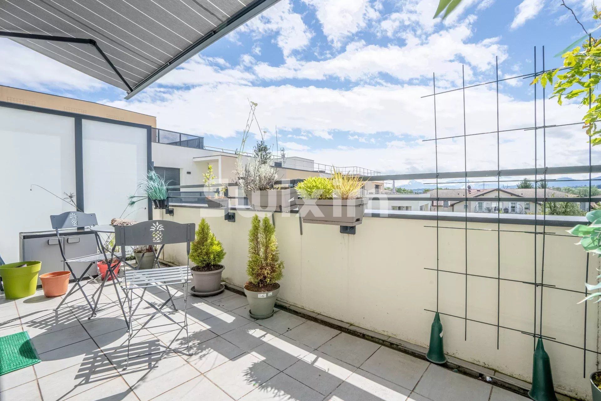 Sale Apartment Ferney-Voltaire 3&nbsp;Rooms 61&nbsp;m²