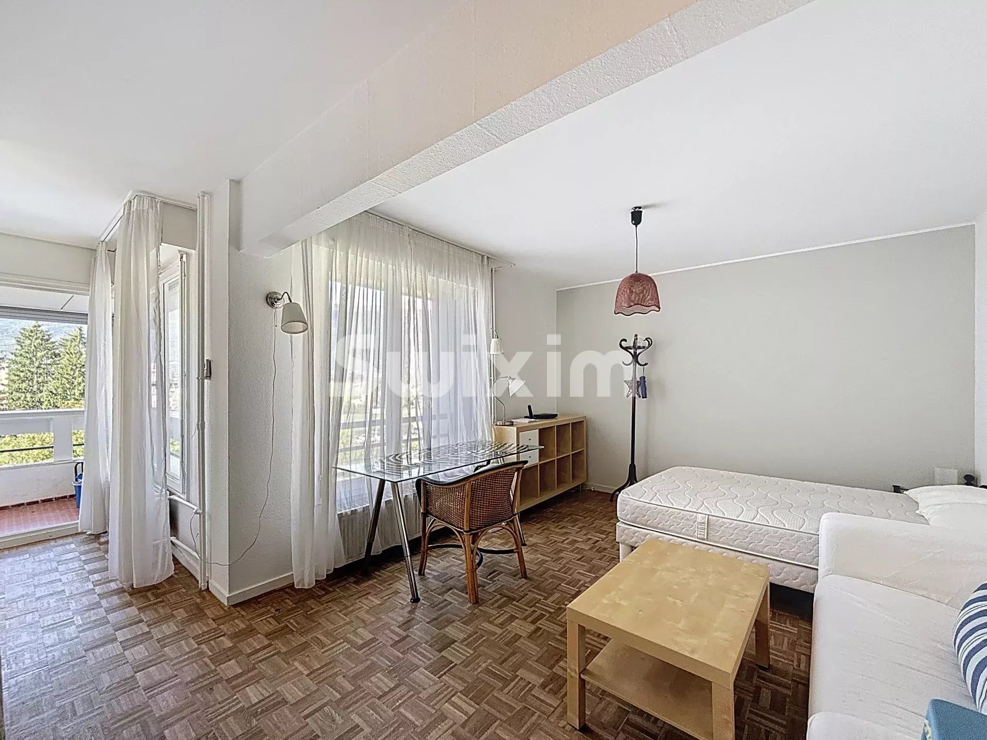 Sale Apartment Saint-Genis-Pouilly 1&nbsp;room 40&nbsp;m²