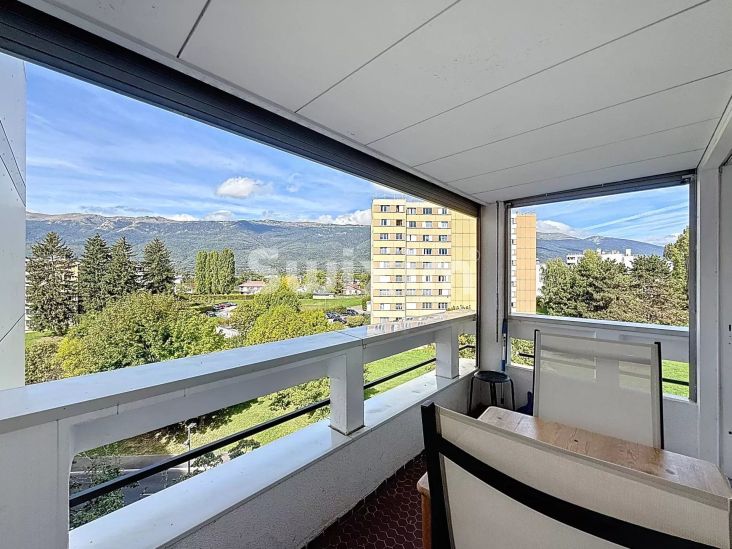 Sale Apartment Saint-Genis-Pouilly 1&nbsp;room 40&nbsp;m²