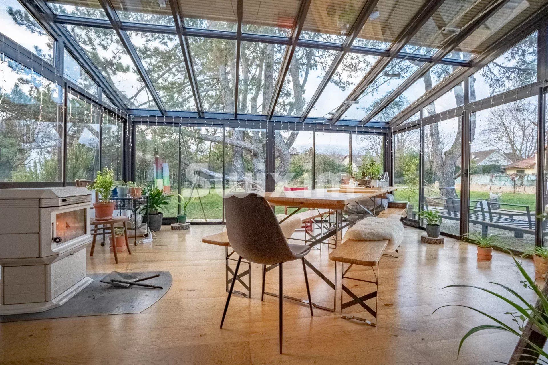 maison 6 Pièces en vente sur Saint-Genis-Pouilly (01630)