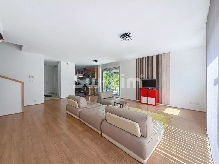 Location Maison Prévessin-Moëns 5&nbsp;Pièces 134&nbsp;m²