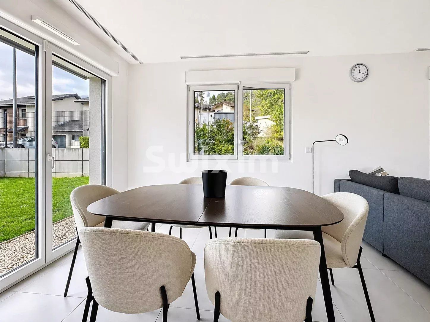 house 5 Rooms for sale on Crozet (01170)