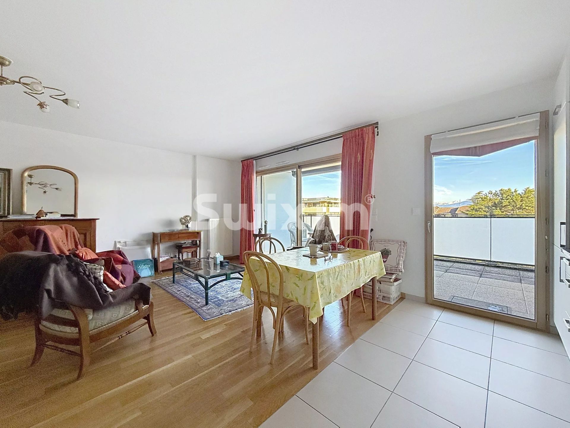 apartment 3 Rooms for sale on Divonne-les-Bains (01220)