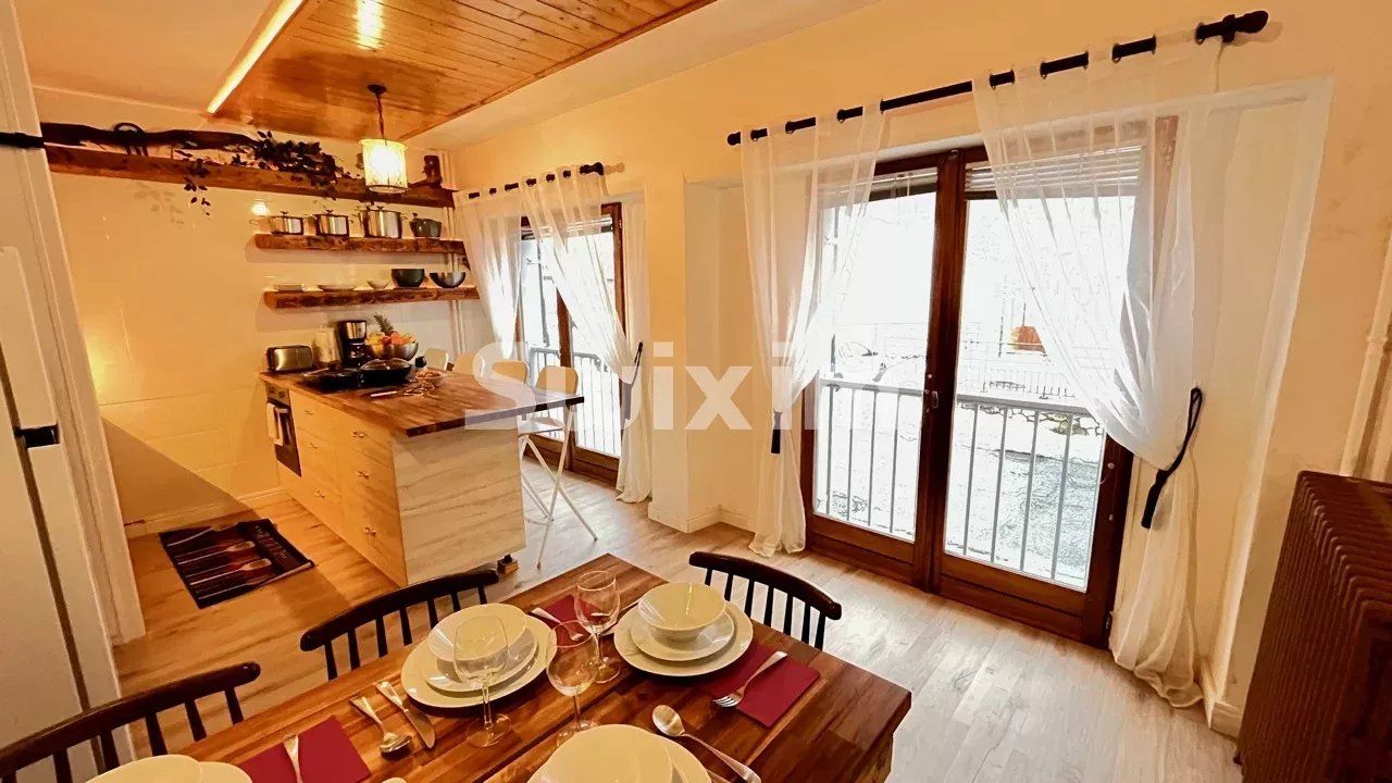maison 11 Pièces en vente sur Mijoux (01410)