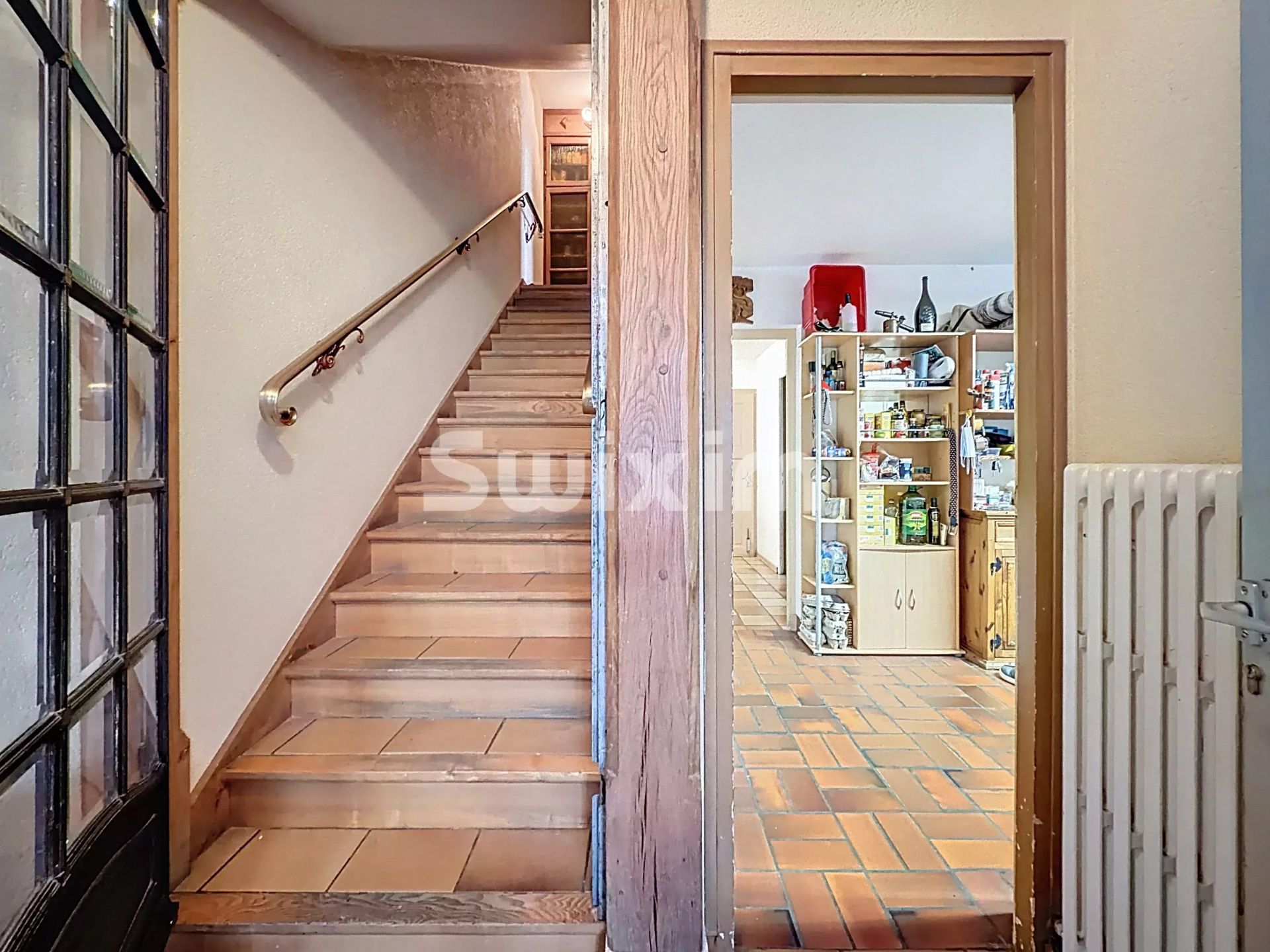 commerce 7 Pièces en vente sur Cessy (01170)