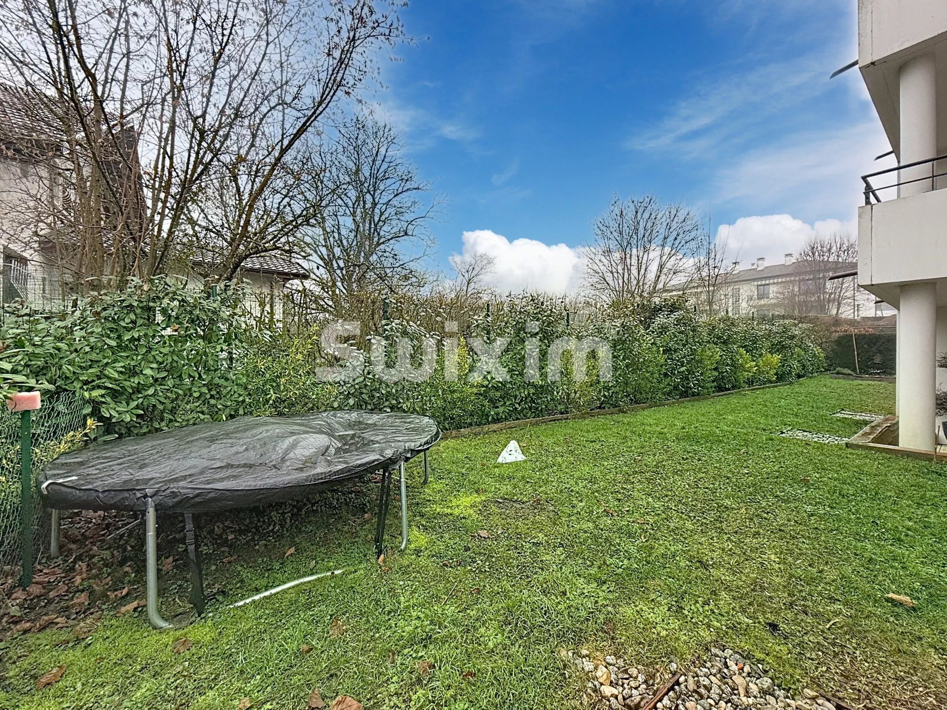 apartment 4 Rooms for sale on Divonne-les-Bains (01220)