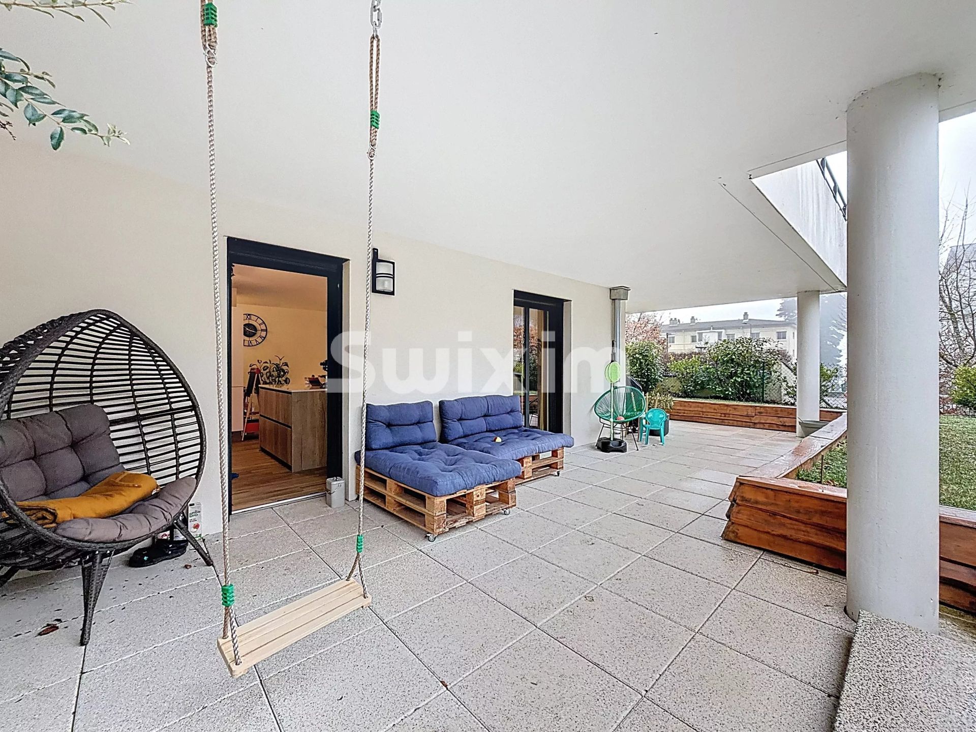 apartment 4 Rooms for sale on Divonne-les-Bains (01220)