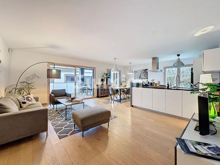 Vente Appartement Divonne-les-Bains 5&nbsp;Pièces 103&nbsp;m²