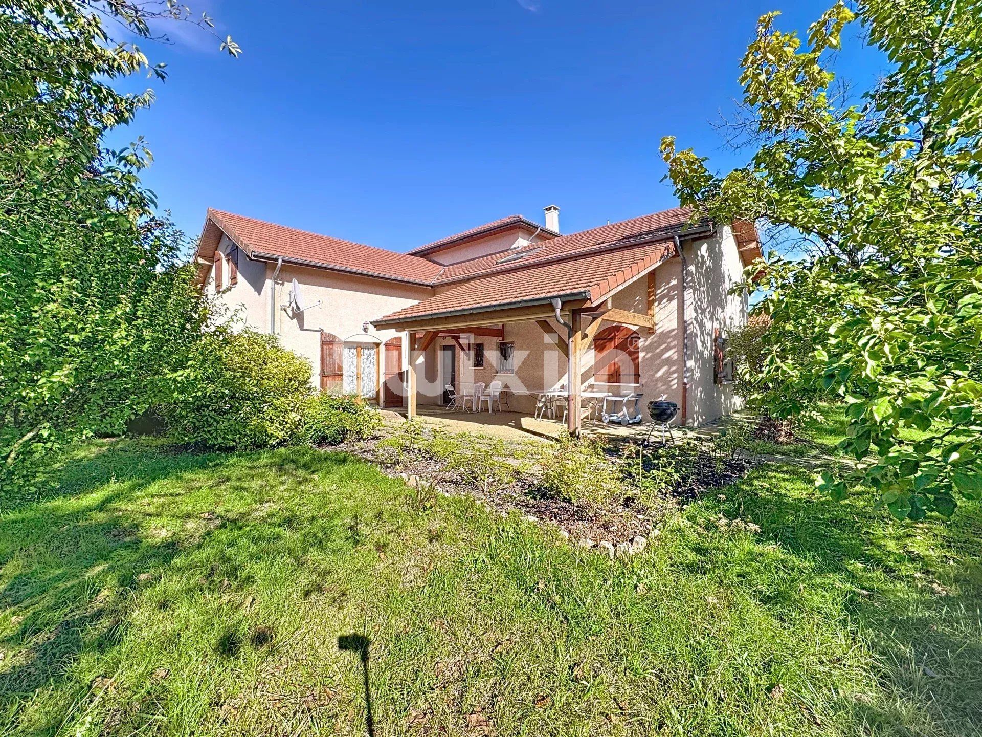 maison 7 Pièces en vente sur Saint-Jean-de-Gonville (01630)