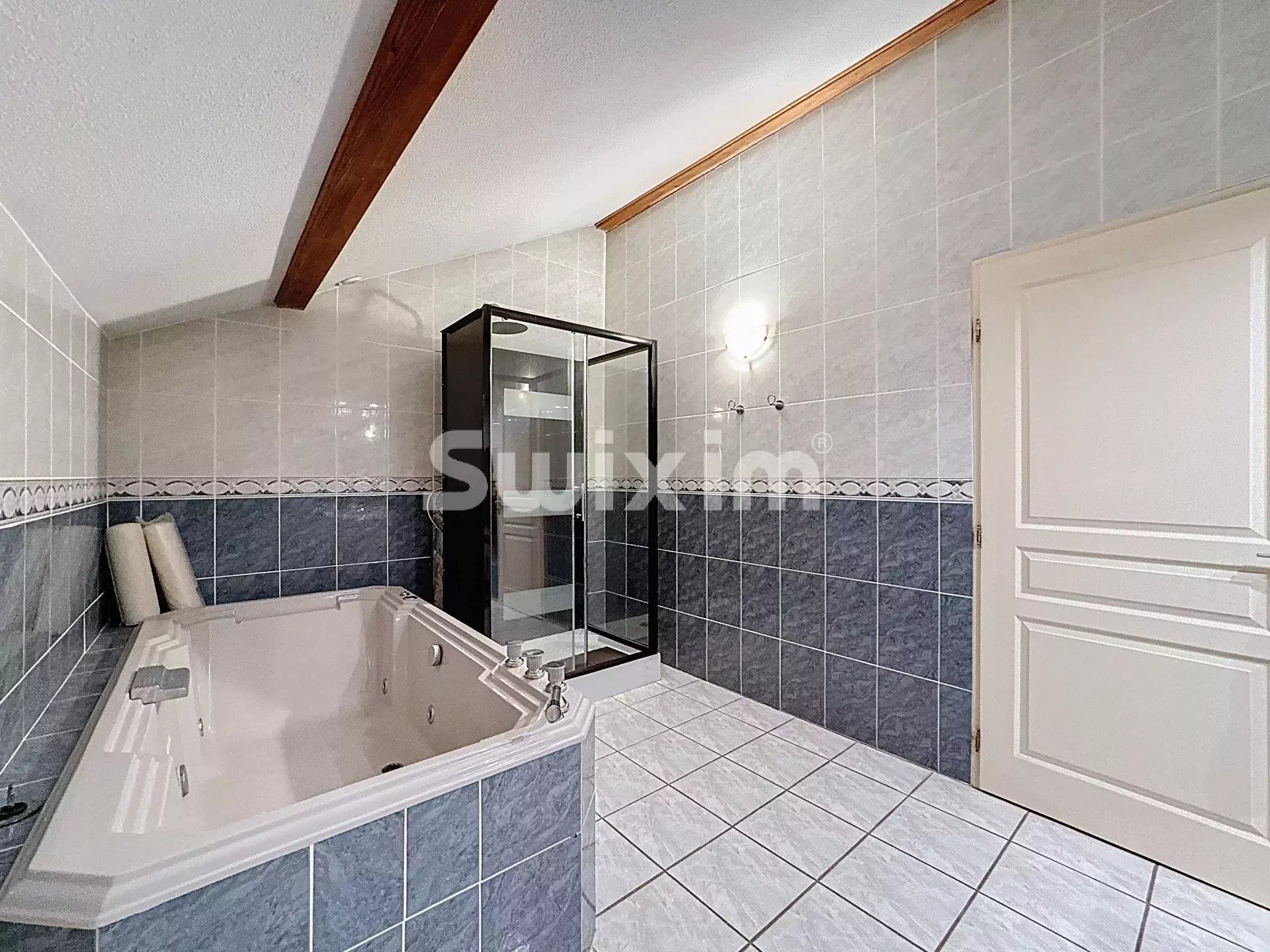 maison 7 Pièces en vente sur Saint-Jean-de-Gonville (01630)