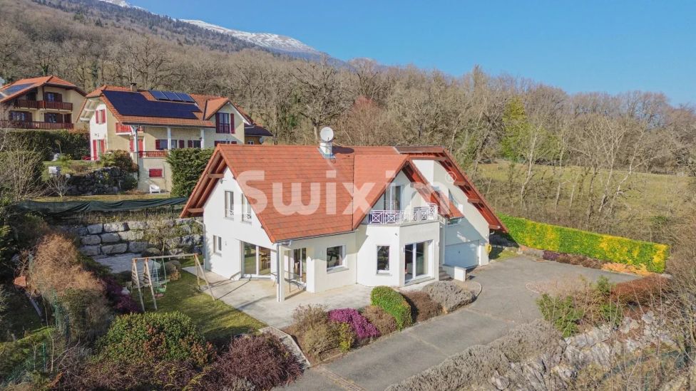 Vente Maison Crozet 8&nbsp;Pièces 205&nbsp;m²
