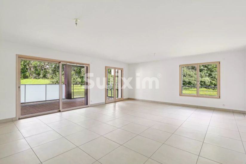 Vente Appartement Divonne-les-Bains 4&nbsp;Pièces 122&nbsp;m²