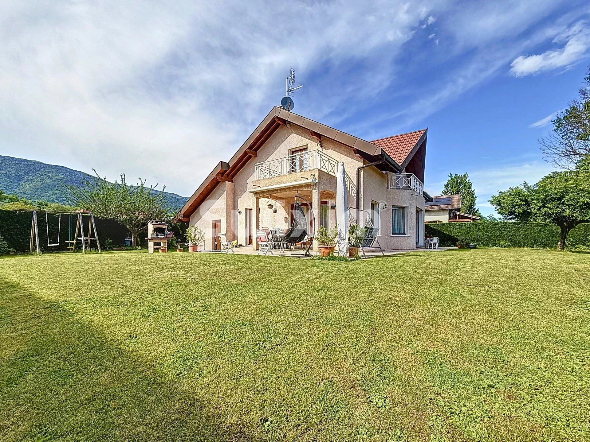 maison 7 Pièces en vente sur Sergy (01630)