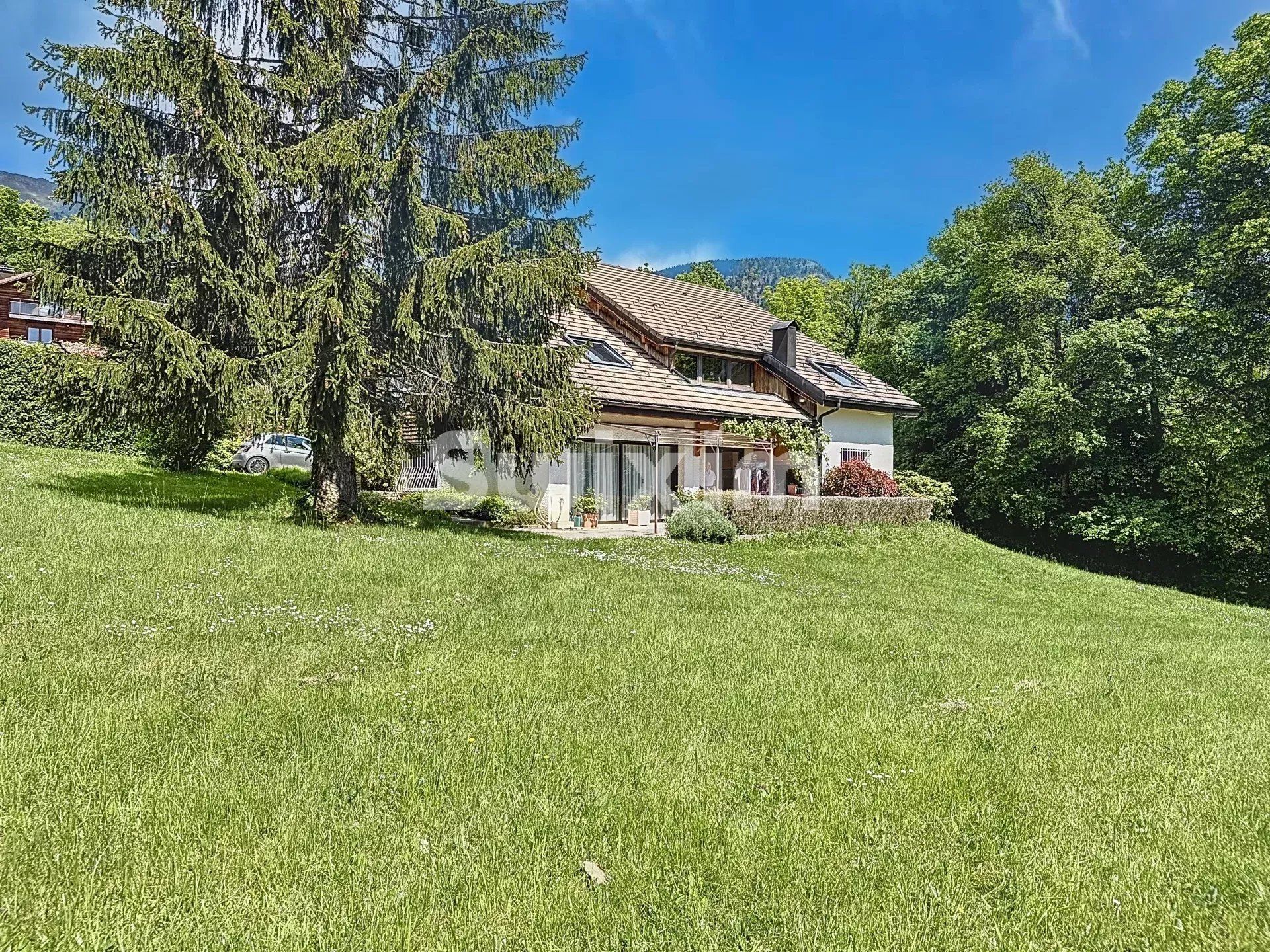 maison 7 Pièces en vente sur Gex (01170)