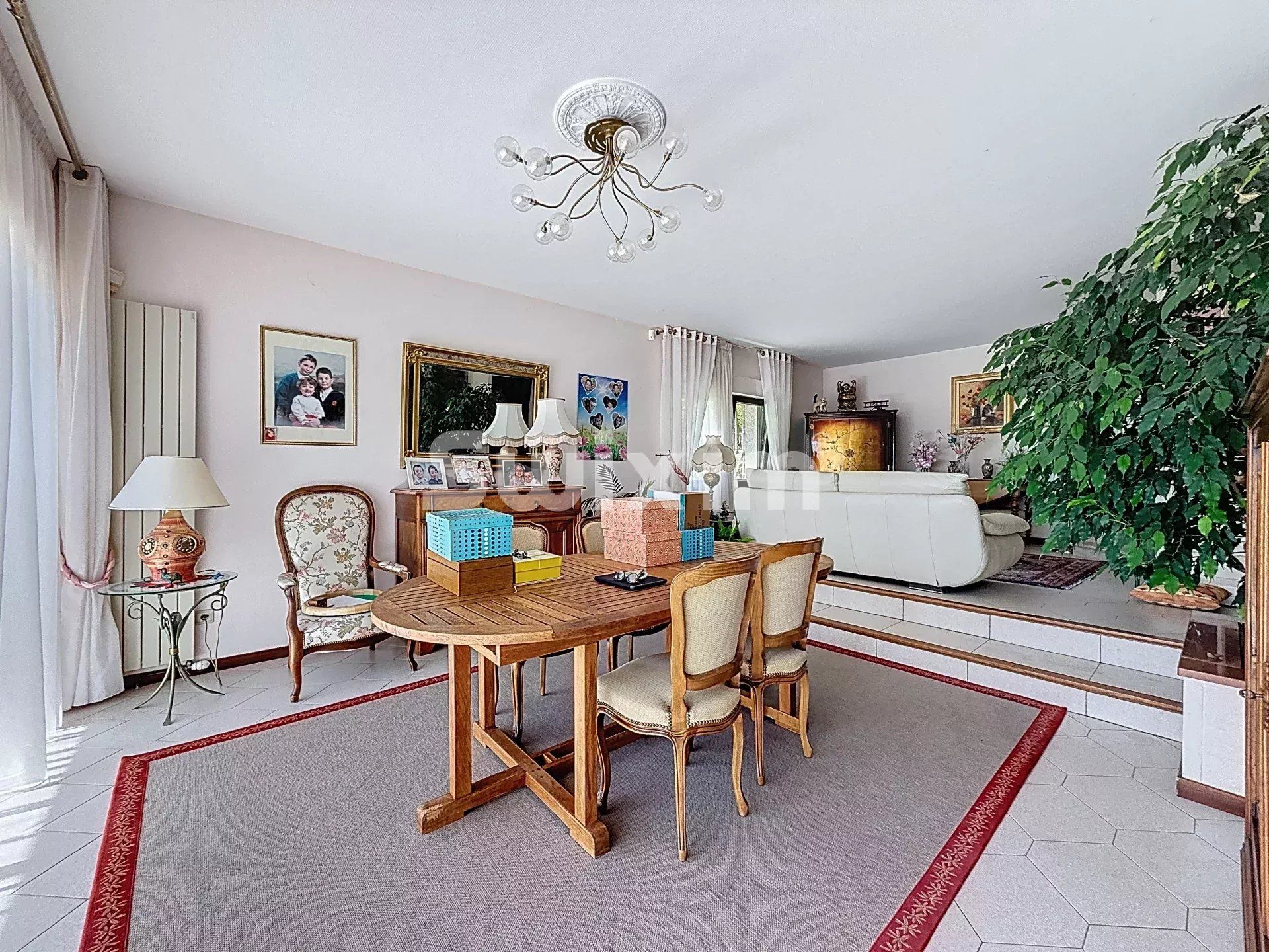 maison 7 Pièces en vente sur Gex (01170)